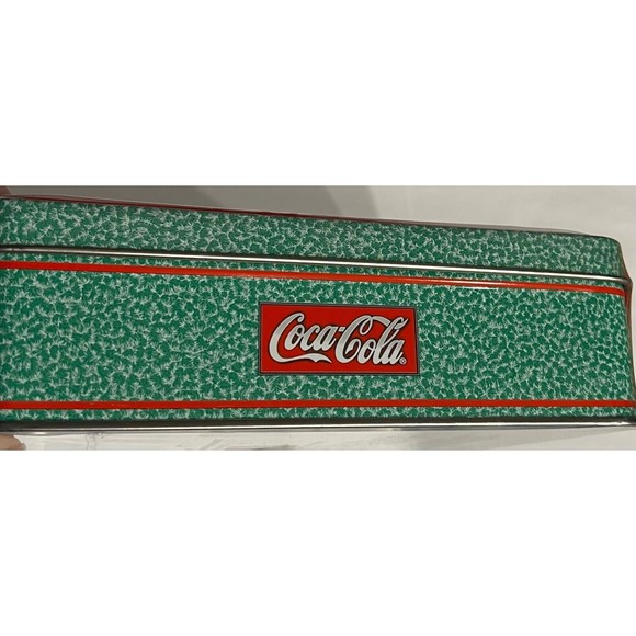 RARE 1999 Coca Cola “Look” Bear  -1000 Piece Puzzle 20x27 --BRAND NEW sealed tin - Picture 4 of 6